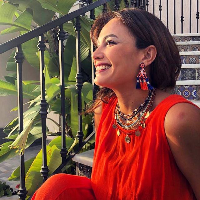 هند صبري ونيكول سابا مميزتان بأقراط الشراريب