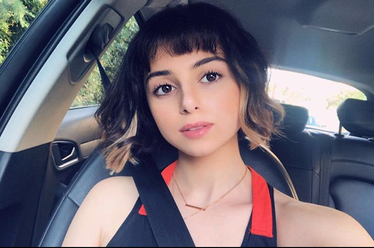 بالصور – ماريتا الحلاني ترتدي العباءة بطريقة تثير الانتقادات... وماذا فعلت بشعرها مجدداً؟