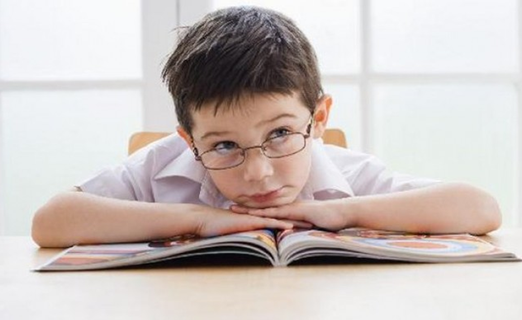 هل هناك علاقة فوضوية الطفل ومستوى ذكائه؟