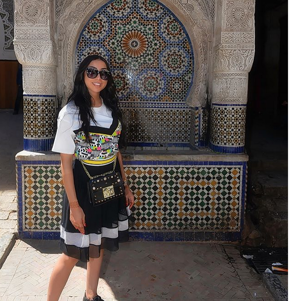 دنيا بطمة تكشف سرّ انتفاخ وجهها... السبب هذا المرض