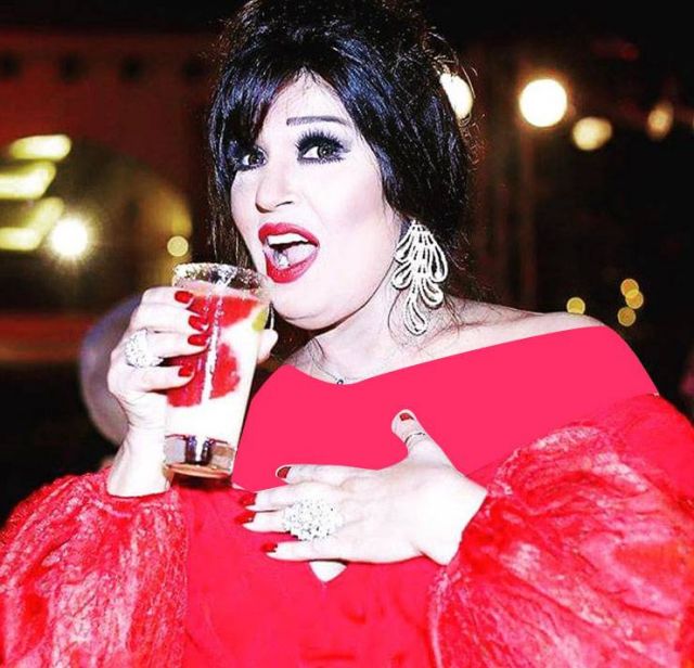 بالفيديو – فيفي عبده بإطلالة مفاجئة من دون ماكياج... لماذا قال المتابعون 