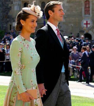 فستان بيبا ميدلتون في الزفاف الملكي الذي تسبب لها بالسخرية على مواقع تواصل الاجتماعي... شاهدي كم يبلغ ثمنه ‎