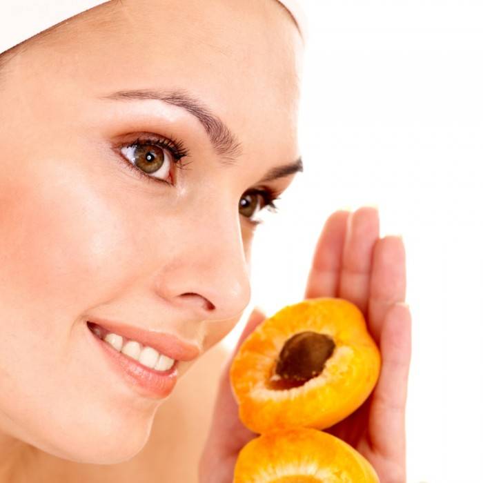 المشمش لمحاربة التجاعيد وتنظيف البشرة