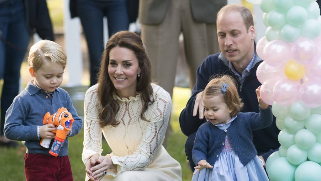 غريب – طفلا كايت ميدلتون ممنوعان من تناول الطعام مع أهلهما... وهذا هو السبب