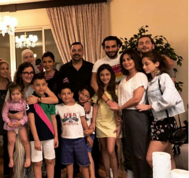 بالفيديو - عائلة أصالة نصري تحتفل بهذه المناسبة في مكان غريب جداً... لن تتقوقعوا أين