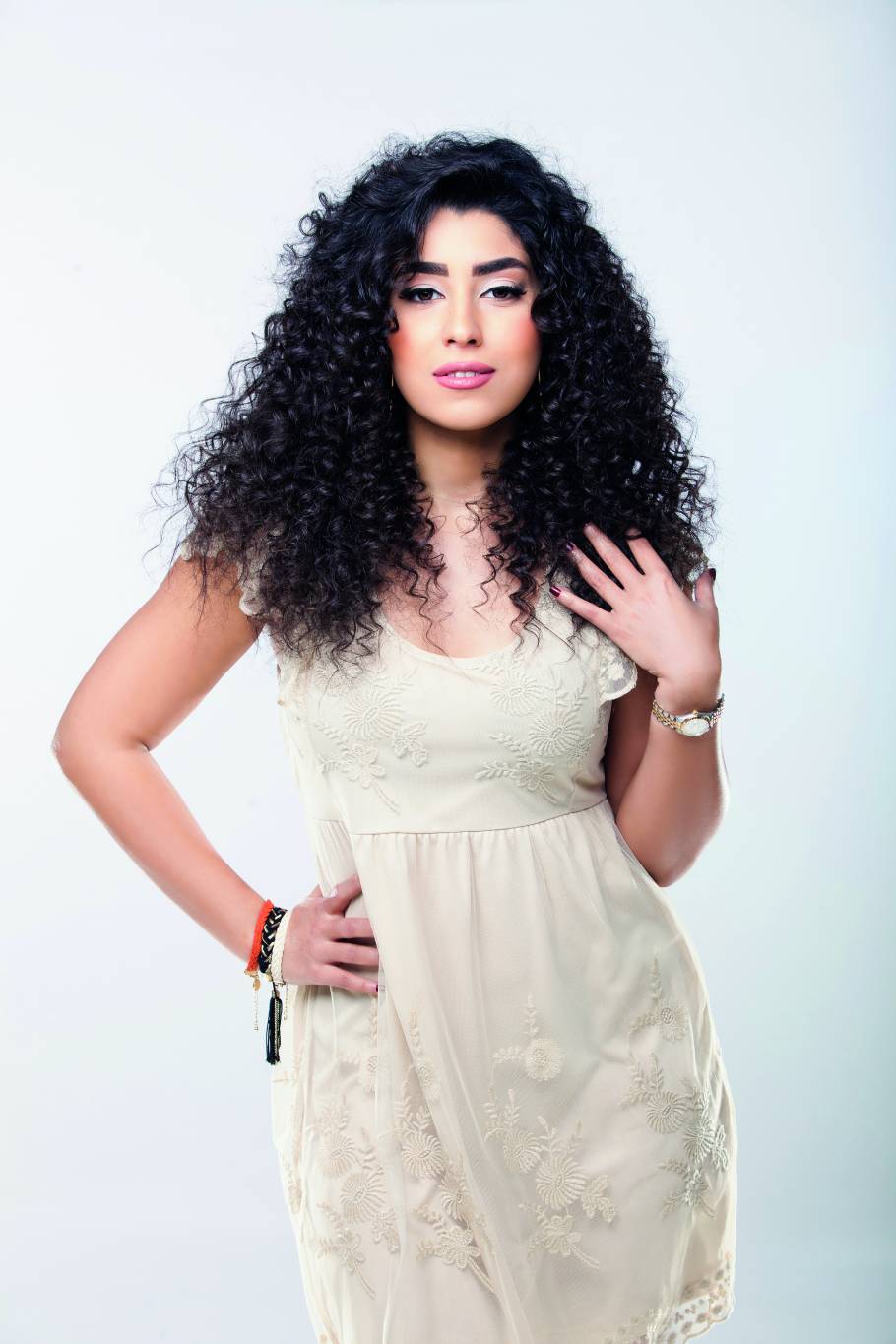 آيتن عامر: وهذه قصة مشهدي المحذوف مع مصطفى شعبان