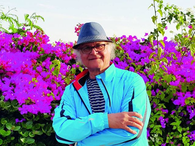 الفنان التشكيلي رضا عبدالسلام: عدت الى مخزون ذكرياتي لأحوّل الحنين طاقةً تدفع الى الأمام