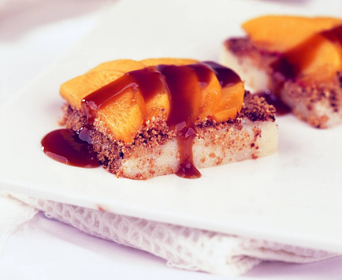 شرائح الدراق مع البسكويت