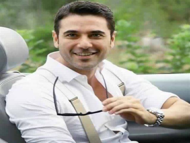 سر خضوع أحمد عز لتدريبات رياضية مكثفة