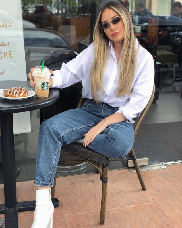 هكذا سترتدين القميص الكلاسيكي بطرق أكثر حداثةً... والفاشينيستاز تروي لكِ القصة