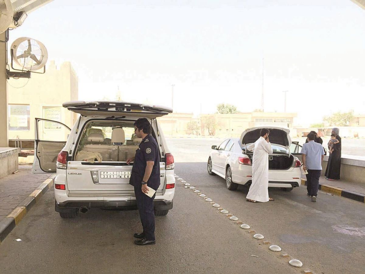 حكم الإعدام ينتظر سعودياً قتل شقيقه وصديقه في الكويت