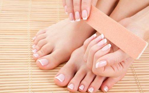 أظافرك مرآة صحتك... راقبيها جيداً