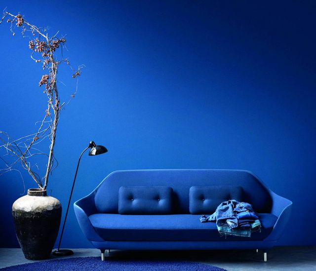 اللون الأحادي يتحول الى خلفية فنية آسرة