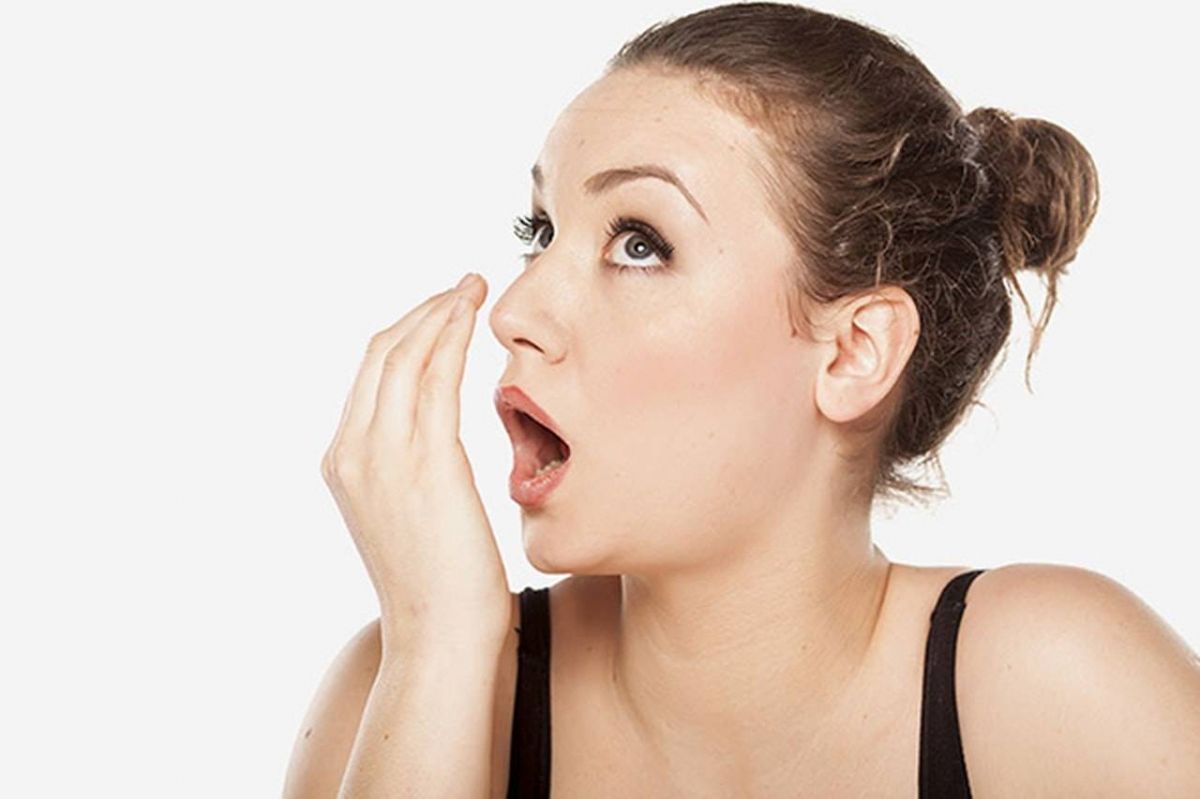 حاربي النَفَس الكريه بنبات موجود في مطبخك!