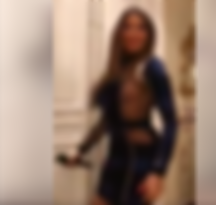بالفيديو - هجوم على طليقة فنان لبناني شهير بسبب لباسها ورقصها في حفلة خاصة... هل كررت خطأ غادة عبد الرازق
