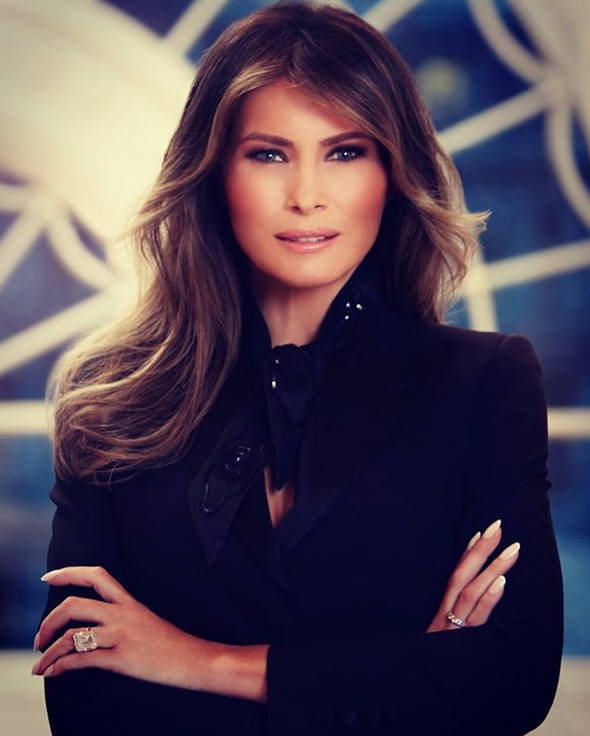 الصحافة الأميركية تكشف - ترامب يفاجئ زوجته في غرفتها ويصاب بنوبة غضب! هذا ما كانت تفعله