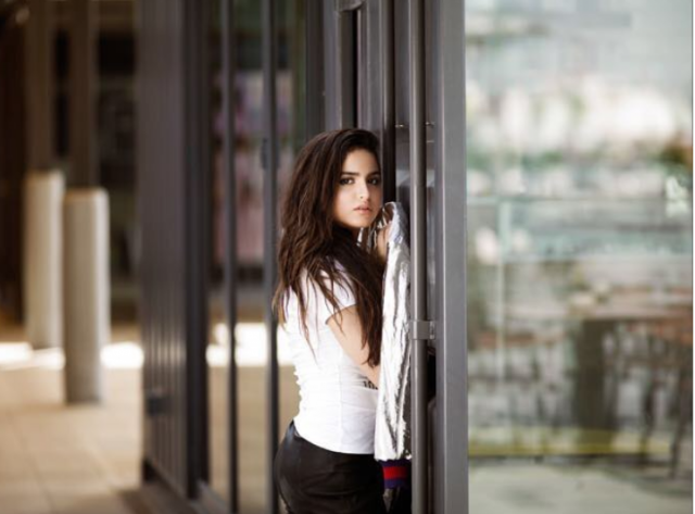 بالفيديو – ماذا فعلت حلا الترك ليُقال لها 