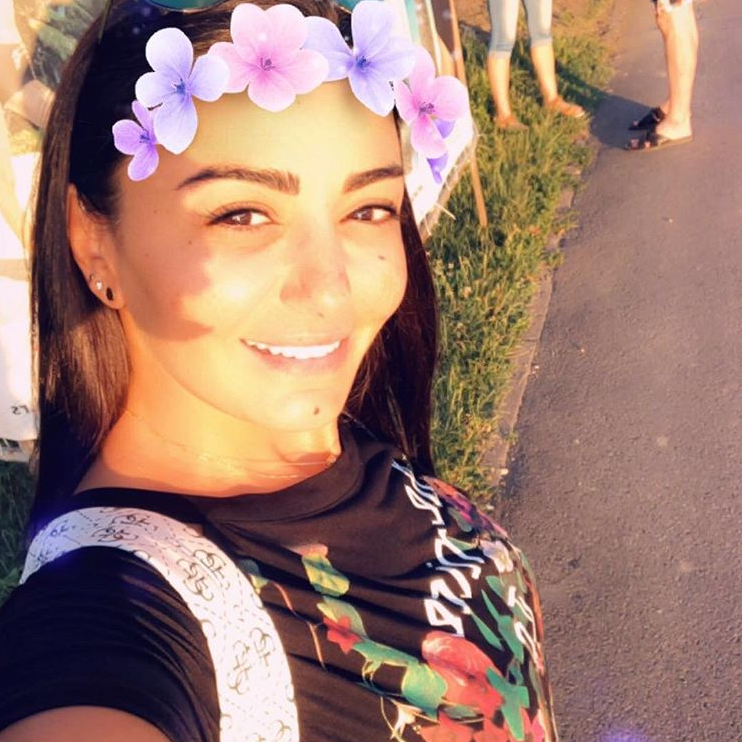 بالصورة – للمرة الأولى تعرفوا إلى والدة ديمة الجندي... هل تشبهها؟