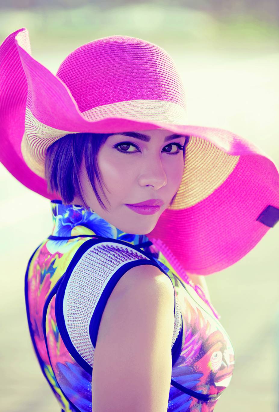 لها تكشف أسرار الساحة الفنية: زواج خالد الشاعر، أزمة شيرين وميريام وشائعات إليسا