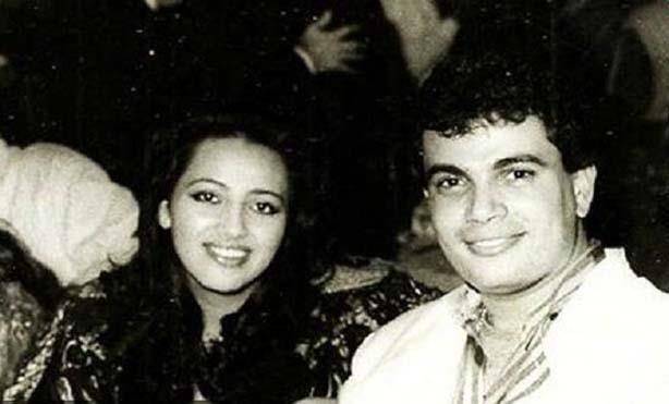 بالصور - خطيبة عمرو دياب الأولى شقيقة الهام شاهين... هكذا أصبحت بعد 30 عام على الانفصال