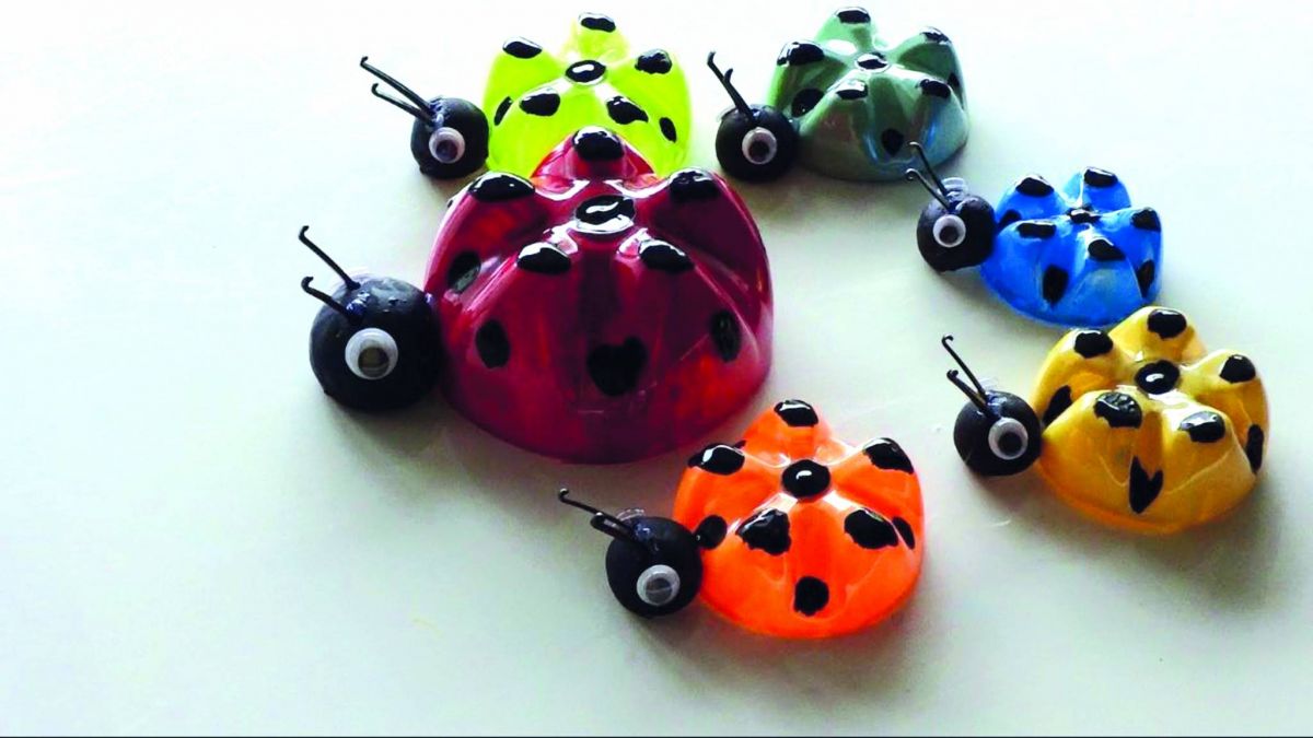 مارلين سليط: تحول النفايات الى قطع فنية