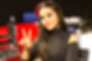 بالصور - نجمة "ذا فويس" تعلن ارتباطها بمقاتل في جيش الأسد