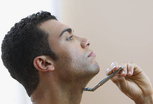 إياك الحلاقة بعكس نمو الشعر... وإلا!