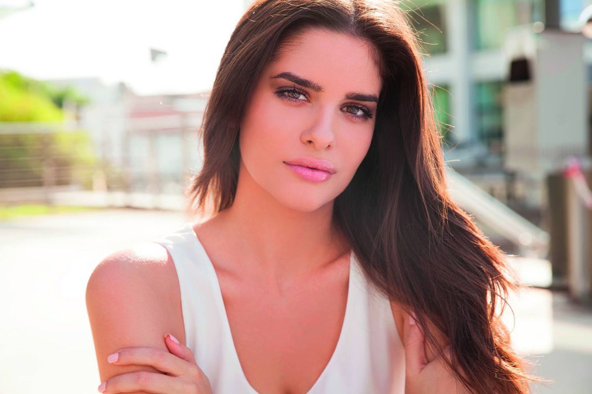 تعلمي كيف تتألقين كأميرة إغريقية... خطوات بسيطة