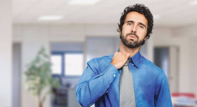 دراسة: العرق بريء من الرائحة الكريهة لأجسامنا