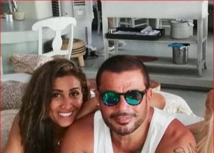 عمرو دياب يتعرض لهجوم ساخن... ما علاقة دينا الشربيني بالأمر؟