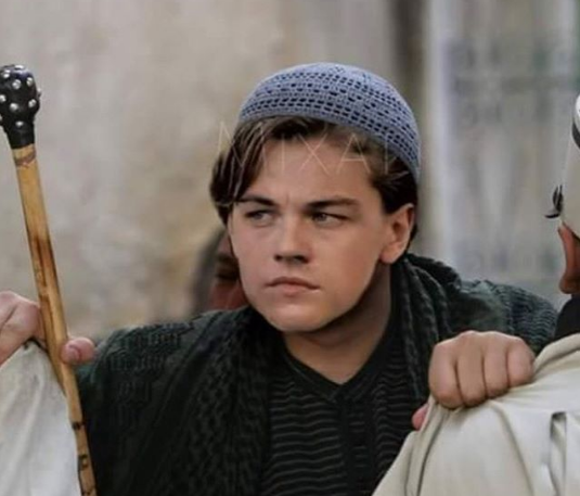 بالصور - شاهدوا سيلفستر ستالون وآل باشينو ونجوم هوليوود بأزياء 