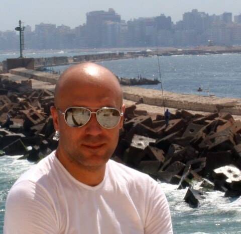 مخرج فيديو كليبات فاضحة يعلن توبته...  تتذكرون آخر أعماله جيداً