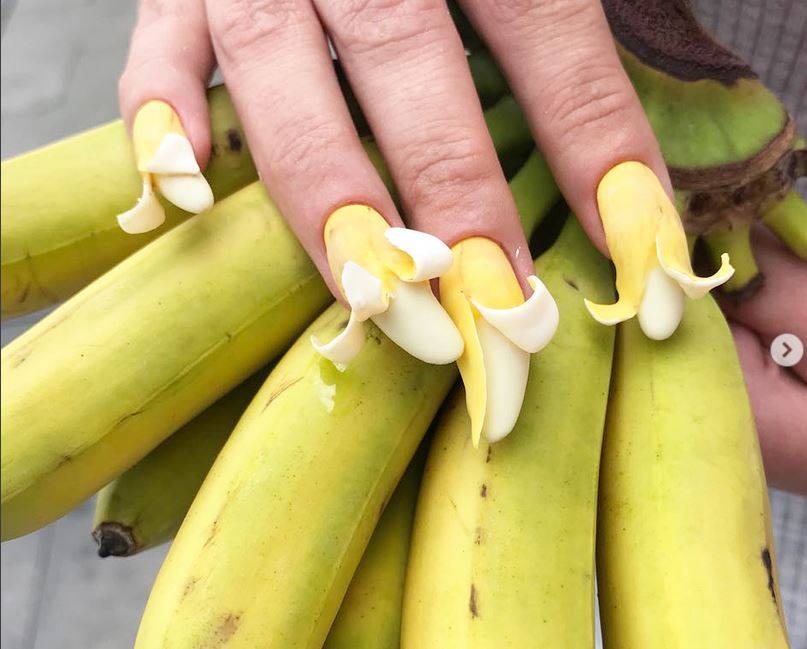 بالصور – أغرب أشكال طلاء الأظافر... ملاعق وفاكهة وماذا بعد؟