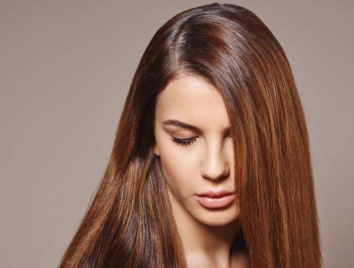 لا تتركي شعرك يجف لوحده في الهواء الطلق!