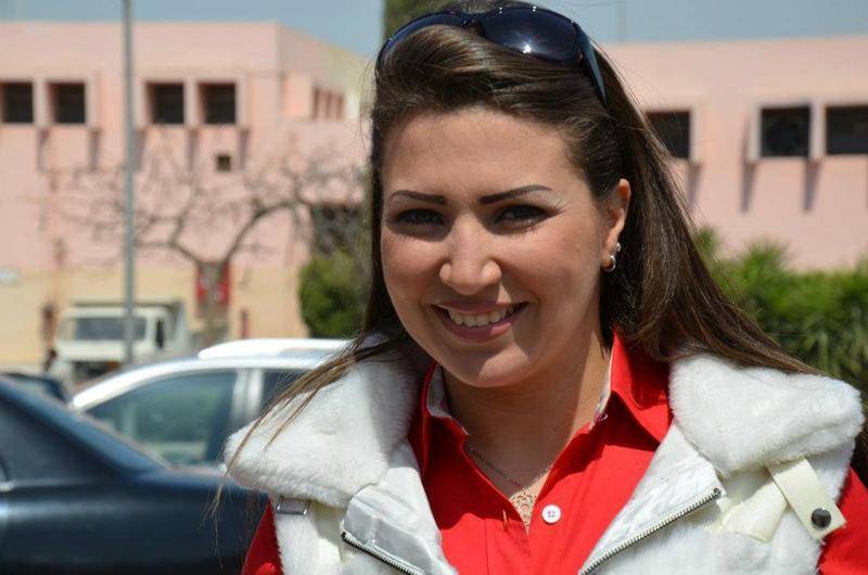 بالصور - تطورات الحالة الصحية لمذيعة شهيرة بعد إصابتها الخطيرة في حادث سير مروع