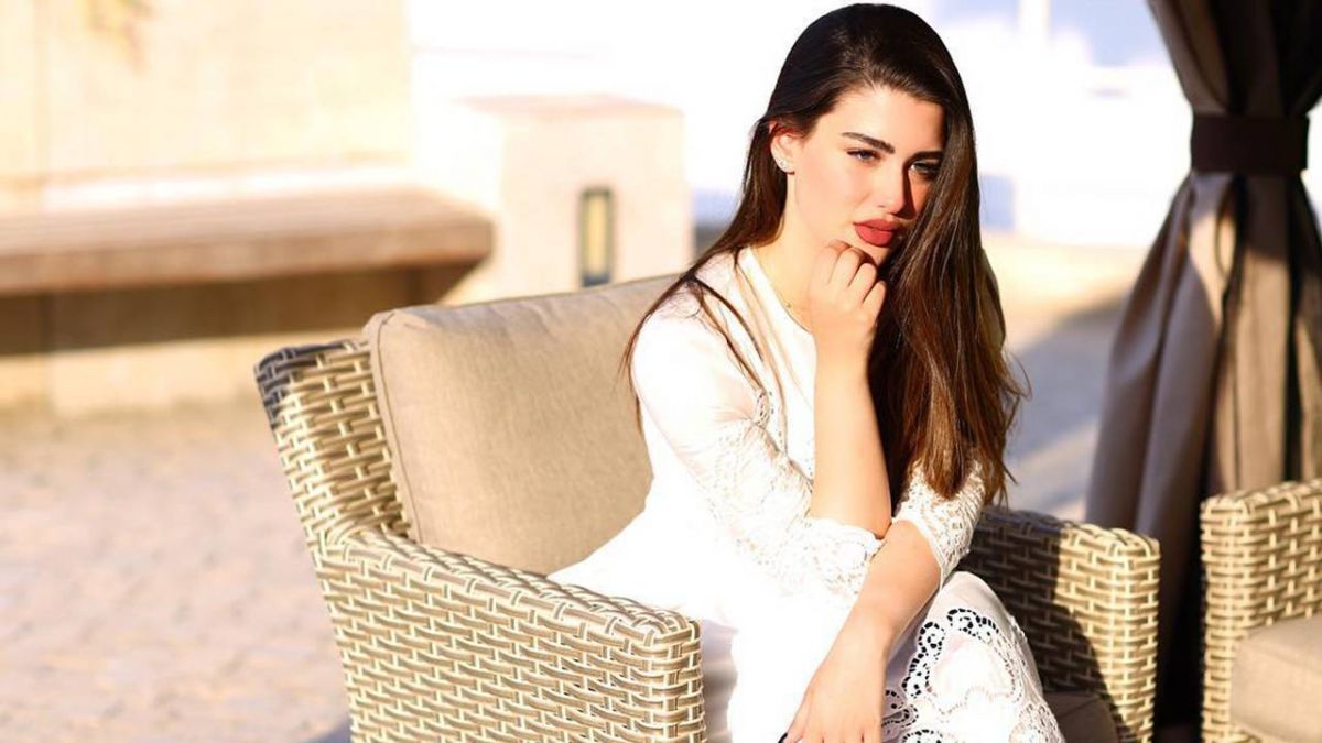 4 مستحضرات تجميل لا تستغني عنها روان بن حسين للحصول على مكياج ناعم