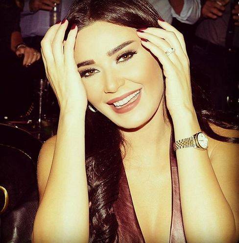 للمرة الاولى شاهدوا ملامح إبن سيرين عبد النور بالكامل.. هل يشبهها؟