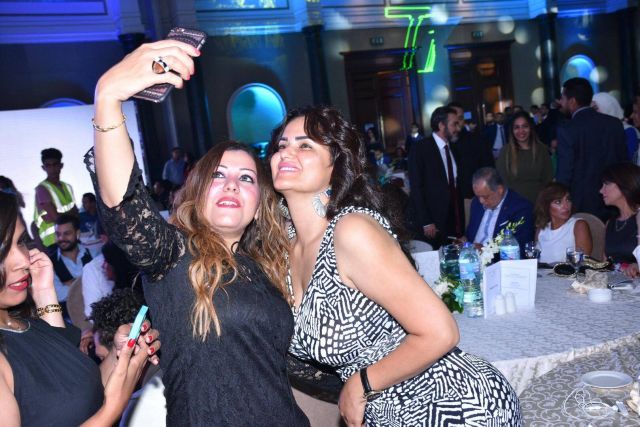 سيلفي مع سما المصري