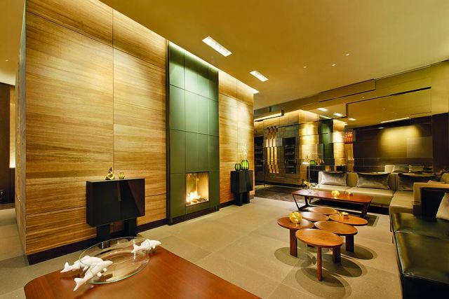 صياغات مختلفة للخشب تمنح المكان دفئاً خالصاً