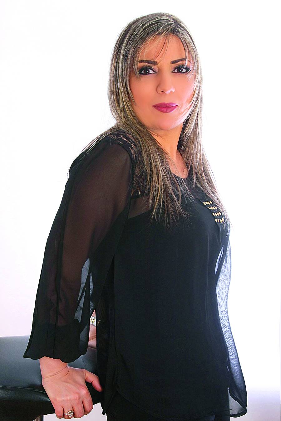 هيام التوم الريس: أكتب كمن يصرخ وترتفع حرارته من أدوار البرد