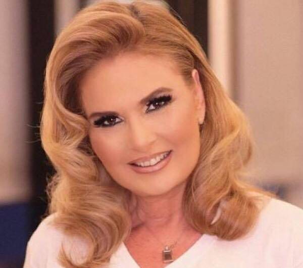 صور تجتاح الانترنت- التجاعيد في وجه يسرا تظهر بوضوح للمرة الأولى