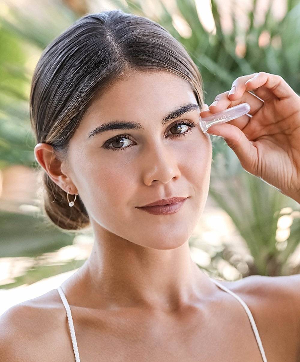 تعلمي كيفية إزالة تجاعيد الوجه بالحجامة... هكذا تحصلين على أجمل بشرة من المرة الأولى