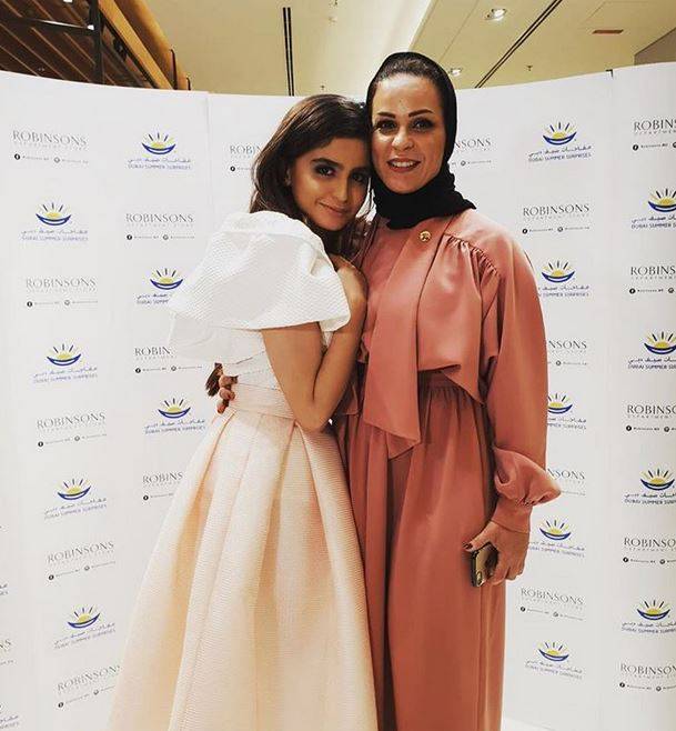 بالصورة - بعدما أظهرت بطنها... حلا الترك تفاجئ الجميع مجدداً! شاهدوا شعرها