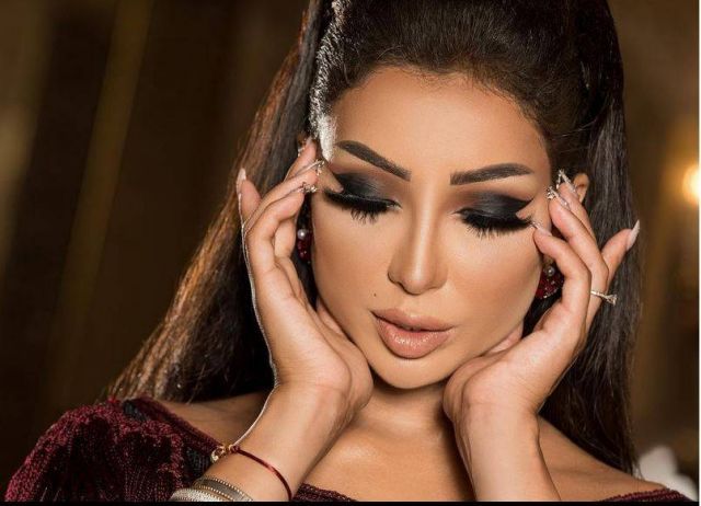 بعد انفصالها الفني عن زوجها وتجاهلها لمرضه... دنيا بطمة تهدد وتتوعد