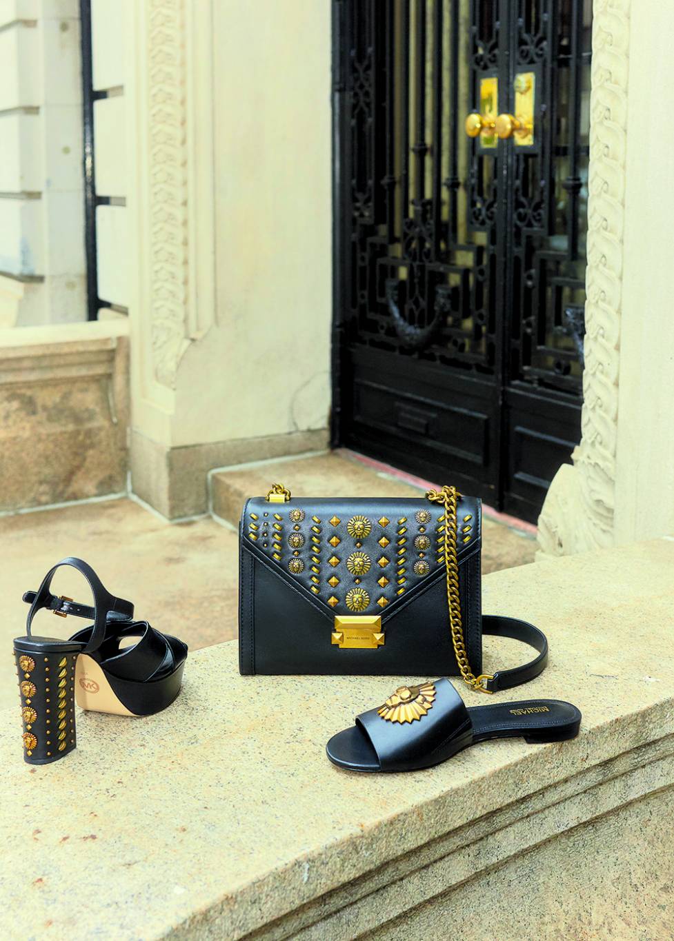 التركيز على سيد الألوان في مجموعة RORY الصغيرة من MICHAEL Michael Kors