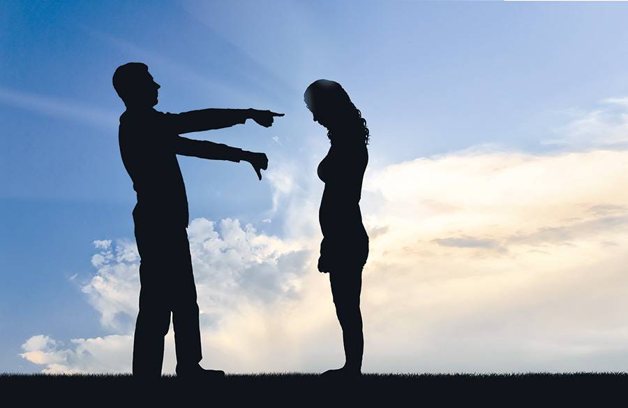 العنف النفسي ضد النساء تحرّش لا يعاقب عليه القانون!