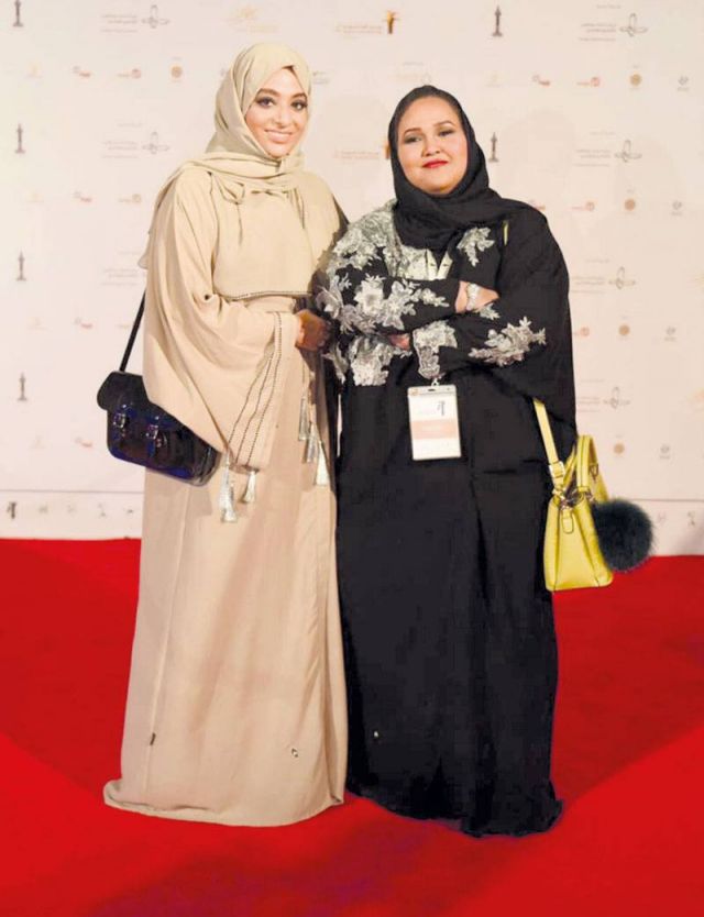 الممثلات رنا عطوفة وخيرية أبو لبن