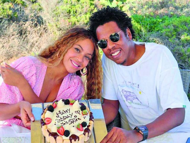 بيونسيه مع زوجها المغني جاي زي