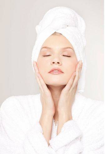 ما هي فوائد تدليك الوجه بزيت الزيتون؟