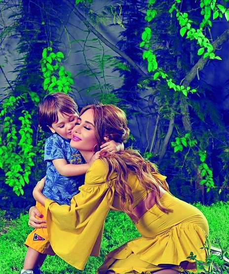 داليدا مع ابنها آرام